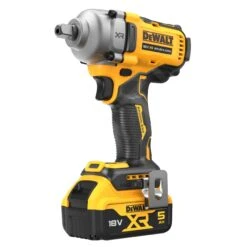 DeWALT Utensili - Avvitatore A Impulsi AKU 18V 813 Nm, 2 X Batterie 5,0 Ah XR DCF892P2T